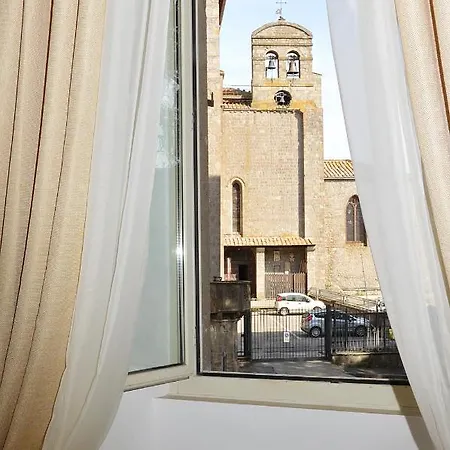Palazzo Grandori Alloggi Turistici * Viterbo